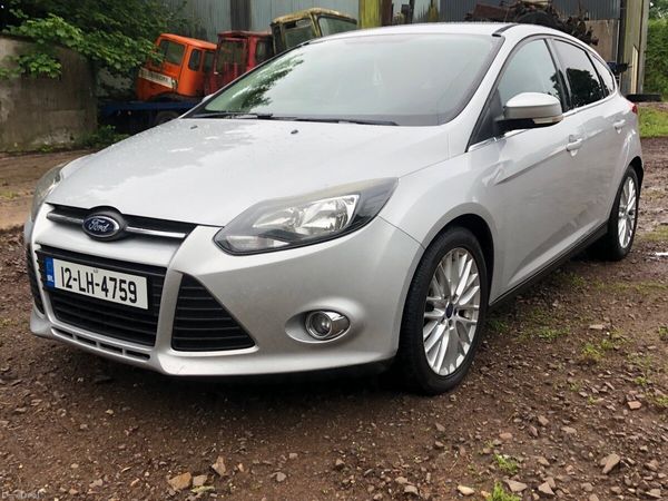 Ford Focus Hatchback, Petrol, 2012, Silver