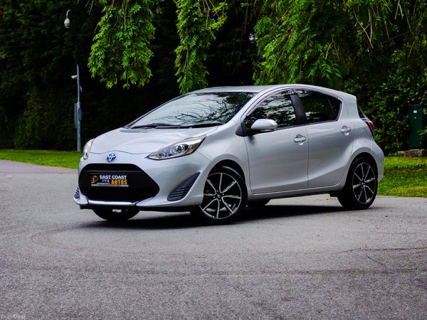 Toyota Aqua Hatchback, Petrol Hybrid, 2020, Silver