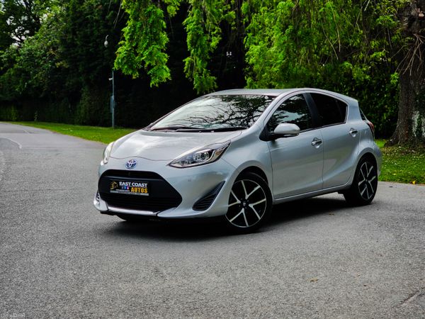 Toyota Aqua Hatchback, Petrol Hybrid, 2020, Silver