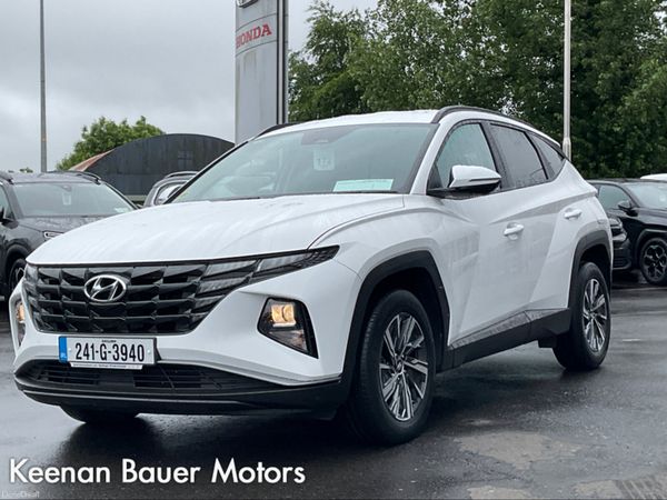 Hyundai Tucson MPV, Petrol Hybrid, 2024, White
