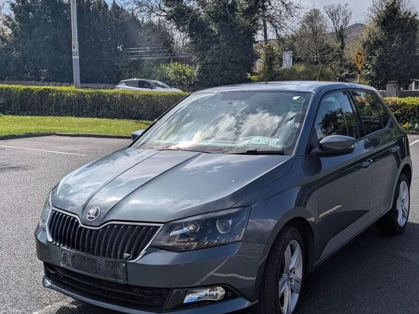 Skoda Fabia Hatchback, Petrol, 2017, Grey