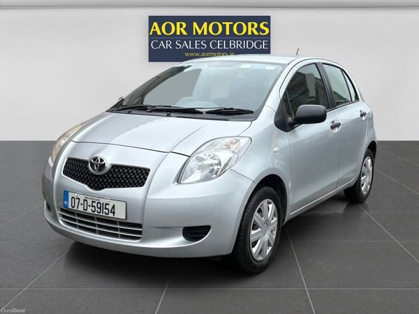 Toyota Yaris Hatchback, Petrol, 2007, Silver