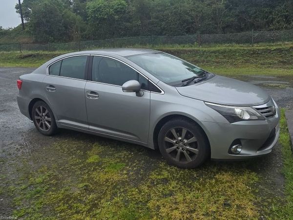 Toyota Avensis Saloon, Diesel, 2012, Grey