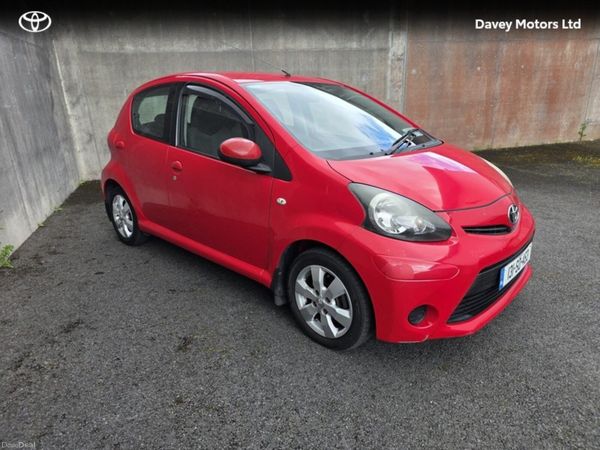 Toyota Aygo Hatchback, Petrol, 2013, Red