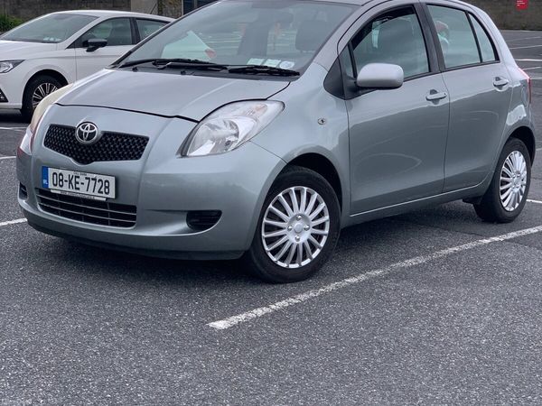 Toyota Yaris Hatchback, Petrol, 2008, Silver