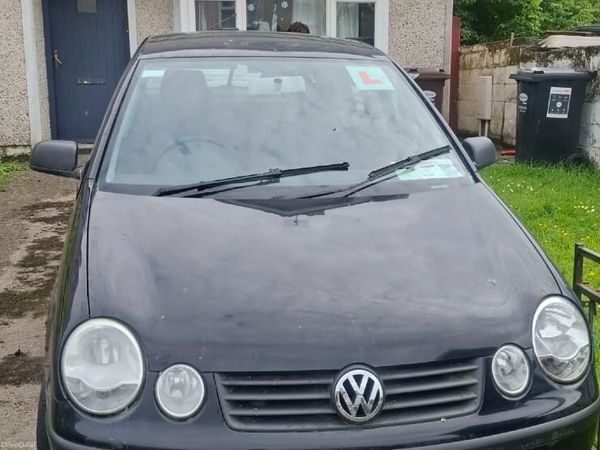 Volkswagen Polo Hatchback, Petrol, 2004, Black
