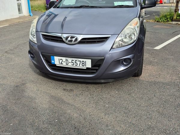 Hyundai i20 Hatchback, Petrol, 2012, Grey