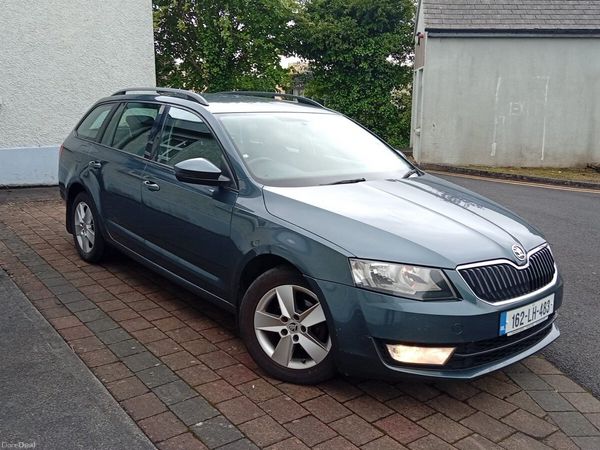 Skoda Octavia Hatchback, Diesel, 2016, Grey