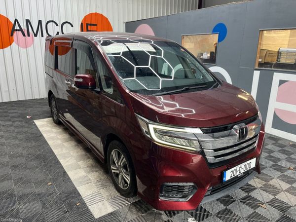 Honda Stepwagon MPV, Petrol Hybrid, 2020, Red