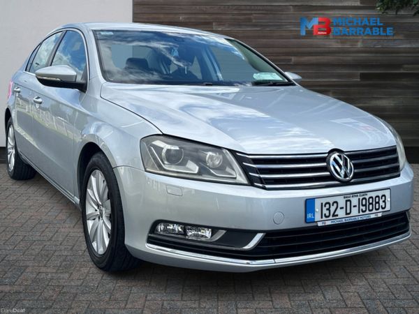 Volkswagen Passat Saloon, Petrol, 2013, Silver