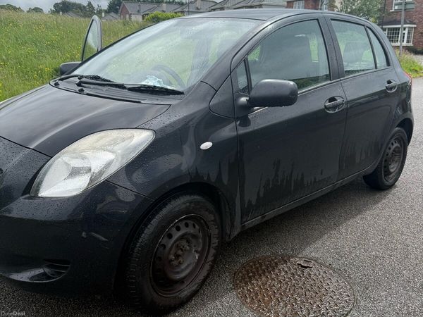 Toyota Yaris Hatchback, Petrol, 2008, Black