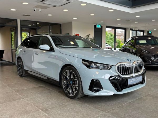 BMW i5 Estate, Electric, 2025, Grey