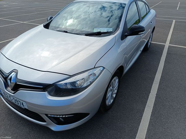 Renault Fluence Saloon, Diesel, 2015, Silver