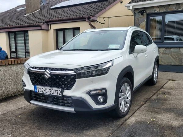 Suzuki SX4 S-Cross Hatchback, Petrol, 2023, White