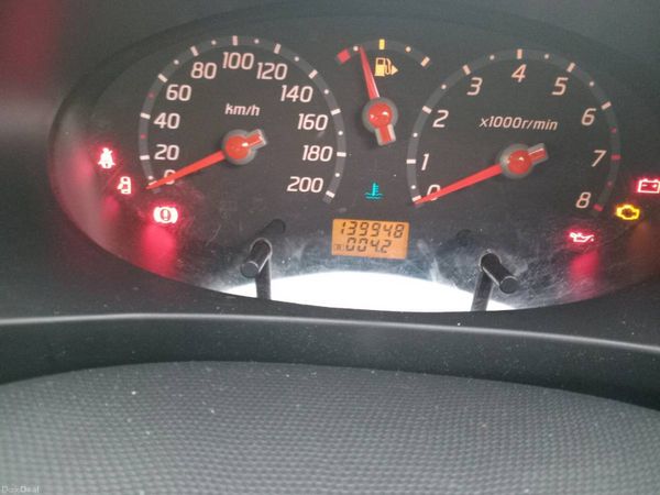 Nissan Micra Hatchback, Petrol, 2005, Silver