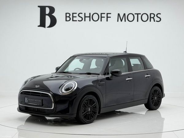 Mini Cooper Hatchback, Petrol, 2022, Blue