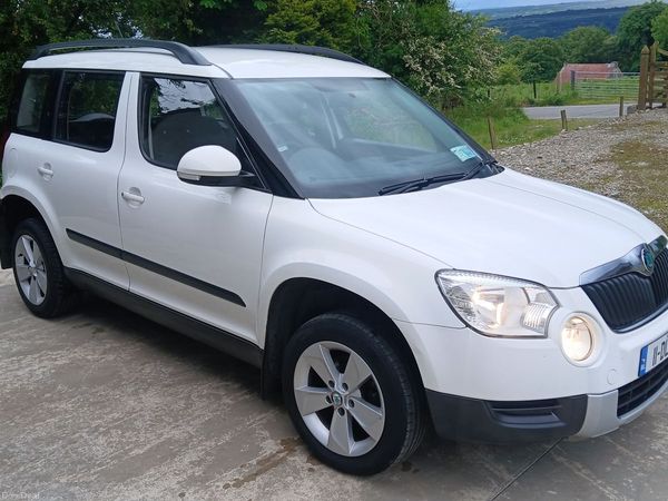 Skoda Yeti SUV, Diesel, 2011, White