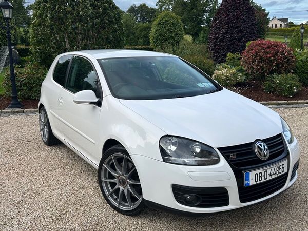 Volkswagen Golf Hatchback, Petrol, 2008, White