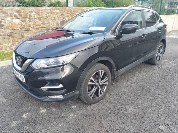 Nissan Qashqai MPV, Petrol, 2018, Black
