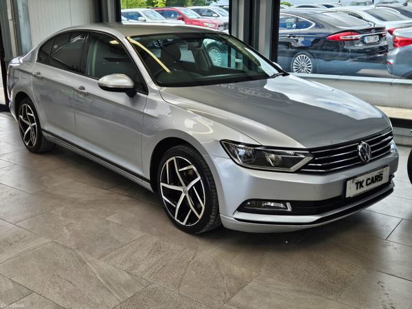 Volkswagen Passat Saloon, Diesel, 2018, Grey