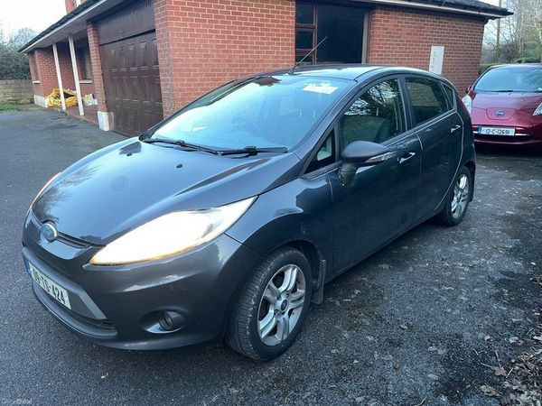 Ford Fiesta Hatchback, Diesel, 2009, Grey