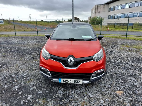 Renault Captur Hatchback, Diesel, 2014, Red