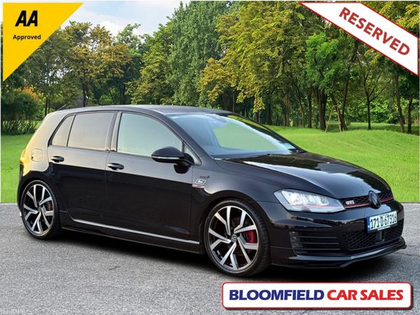 Volkswagen Golf Hatchback, Petrol, 2017, Black