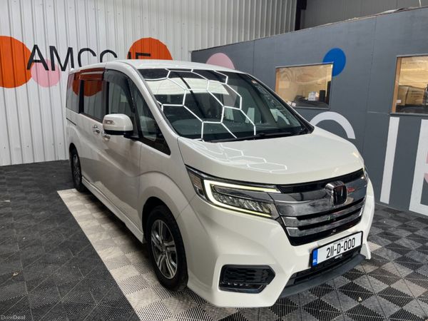 Honda Stepwagon MPV, Petrol Hybrid, 2021, White