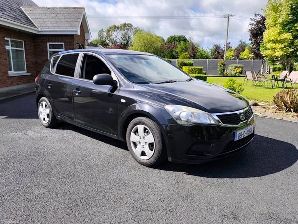 Kia Ceed Hatchback, Diesel, 2009, Black