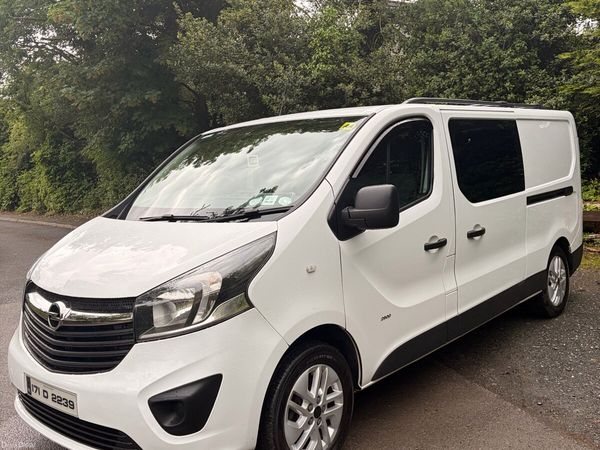 Opel Vivaro Crew Cab, Diesel, 2017, White