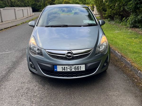 Opel Corsa Hatchback, Petrol, 2014, Silver