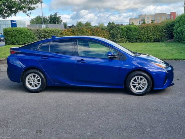 Toyota Prius Hatchback, Petrol Hybrid, 2018, Blue
