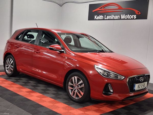 Hyundai i30 Hatchback, Petrol, 2018, Red