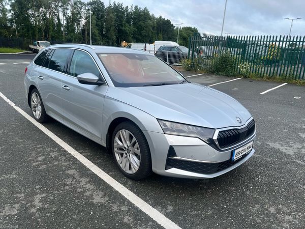 Skoda Octavia Estate, Diesel, 2025, Grey