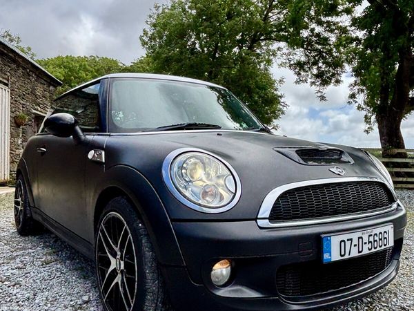 Mini Cooper Hatchback, Petrol, 2007, Red