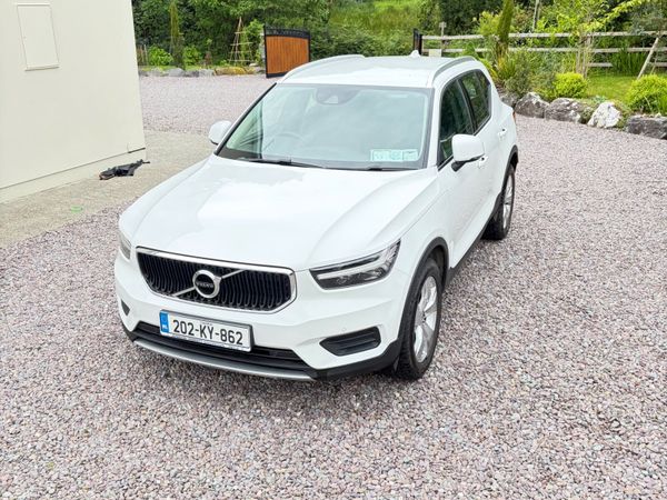 Volvo XC40 Estate/Jeep, Petrol, 2020, White