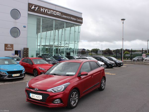 Hyundai i20 Hatchback, Petrol, 2020, Red