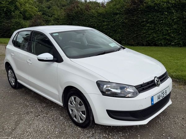 Volkswagen Polo Hatchback, Petrol, 2014, White