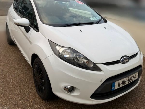 Ford Fiesta Hatchback, Petrol, 2011, White