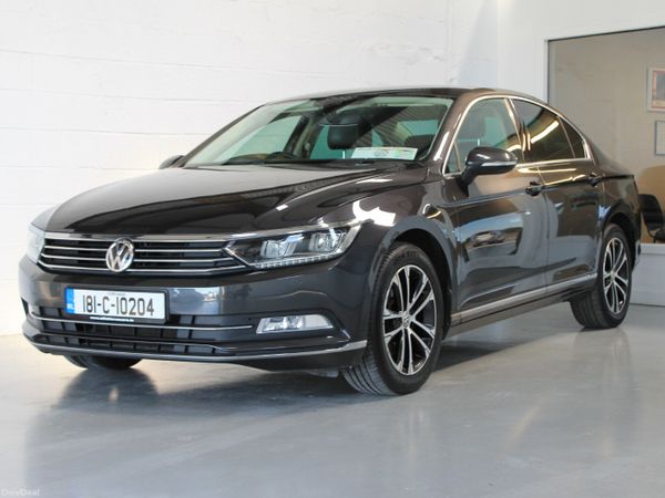 Volkswagen Passat Saloon, Diesel, 2018, Grey