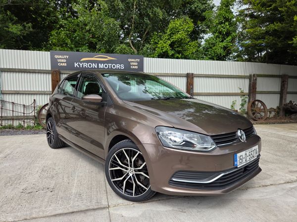Volkswagen Polo Hatchback, Petrol, 2015, Brown