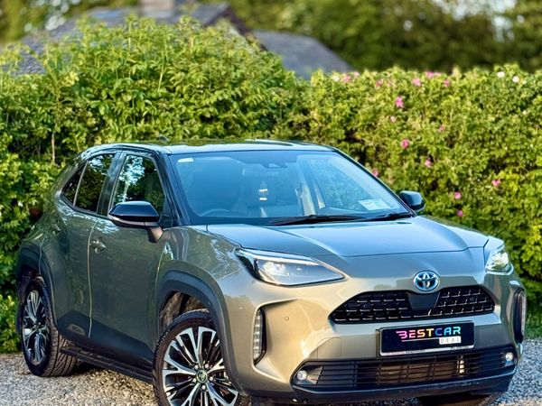 Toyota Yaris Cross Hatchback, Petrol Hybrid, 2022, Green