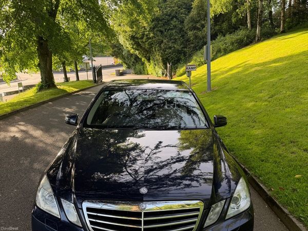 Mercedes-Benz E-Class Saloon, Diesel, 2012, Blue