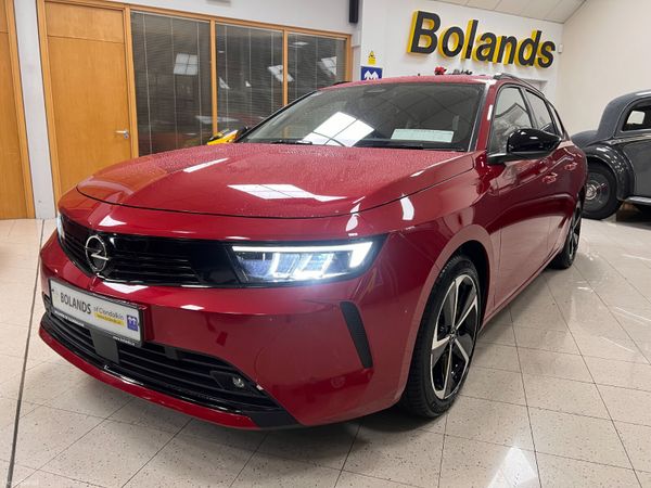 Opel Astra Estate/Jeep, Diesel, 2024, Red