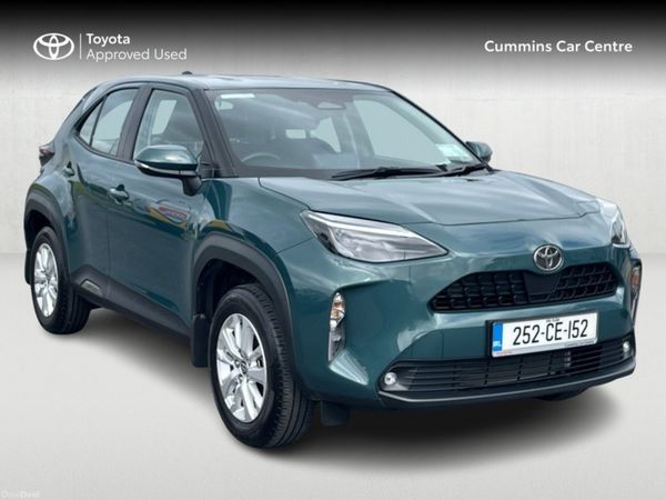 Toyota Yaris Cross SUV, Petrol Hybrid, 2025, Green