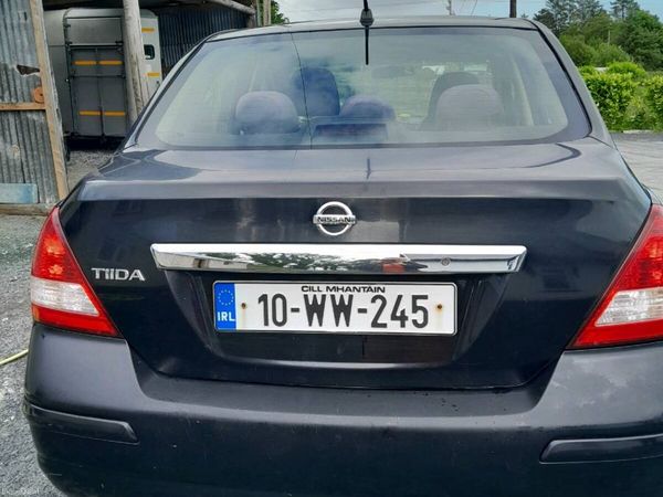 Nissan Tiida Saloon, Diesel, 2010, Black