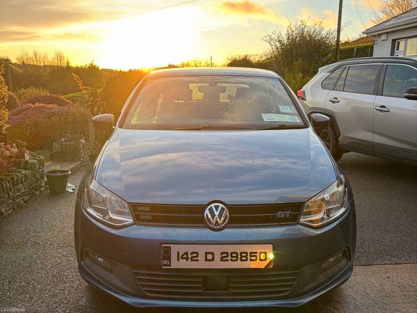 Volkswagen Polo Hatchback, Petrol, 2014, Blue