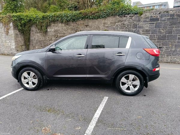 Kia Sportage SUV, Diesel, 2012, Silver