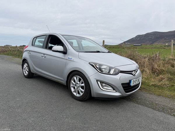 Hyundai i20 Hatchback, Diesel, 2013, Silver