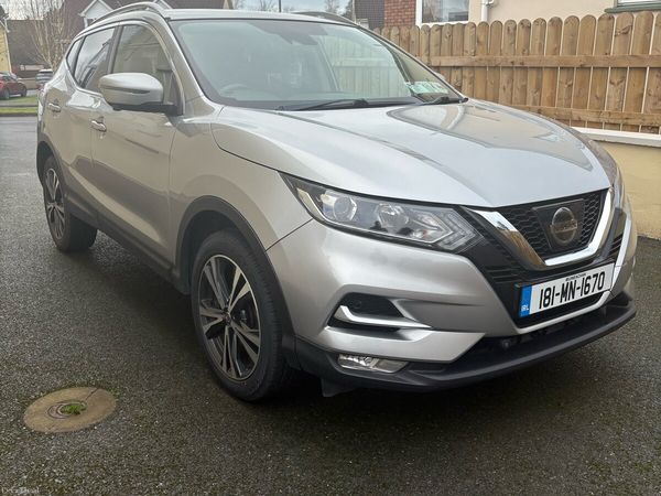 Nissan Qashqai Hatchback, Diesel, 2018, Silver